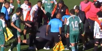 Un árbitro murió en pleno partido de la Primera División boliviana (Foto: web)