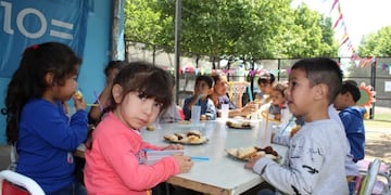 Entre la crisis y el ajuste presupuestario, el municipio redefine la ayuda social (Municipalidad de Rosario)