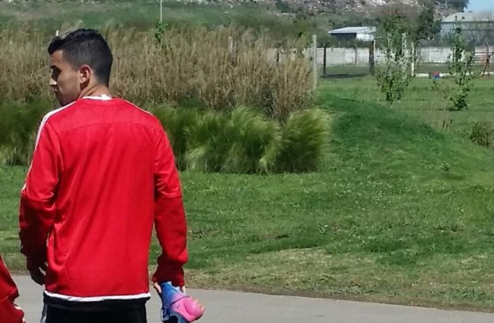 Torres terminó la práctica con un golpe en el tobillo y asustó a todos en Newell's