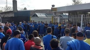 Trabajadores de Electrolux que fueron despedidos\u002E (LT8)