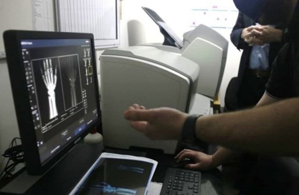 El Puerto de Bahía donó un equipo de radiología digital al Hospitalito de White
