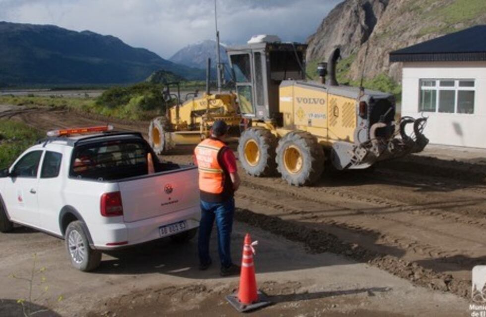 Obras de mantenimiento vial en El Chaltén