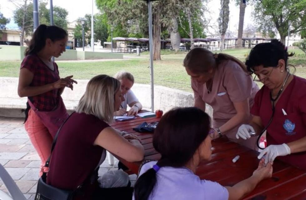 Día Mundial de la Diabetes: realizaron controles de glucemia y presión arterial en Alta Gracia