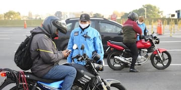 Nuevos controles en los accesos a la Ciudad de Buenos Aires (Foto: Clarín)
