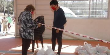 Carlos Paz: el municipio asiste a más de 8700 familias durante esta pandemia\u002E (Foto: prensa municipal)\u002E