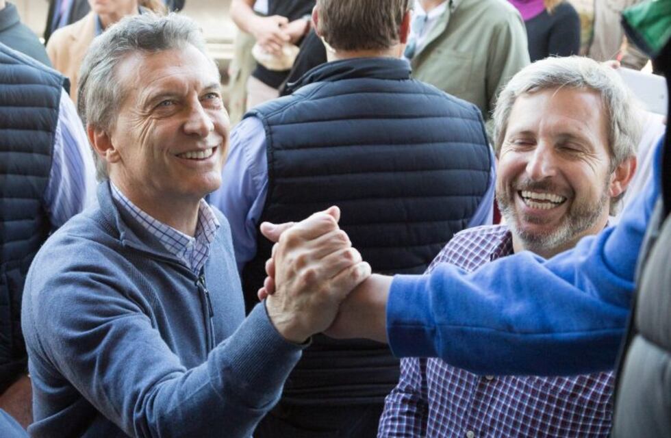 Mauricio Macri vuelve a los timbreos