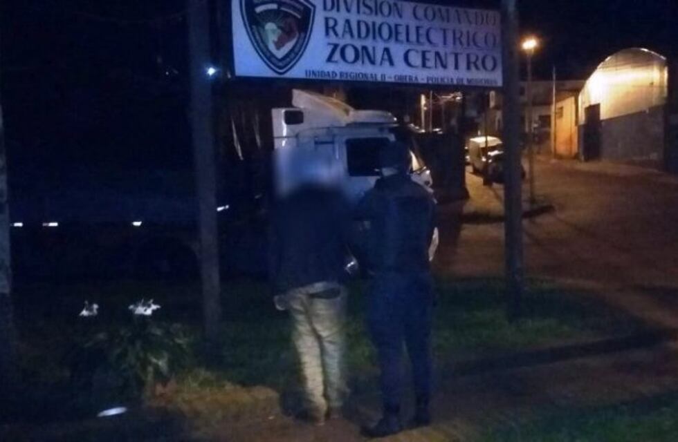 Detuvieron a un hombre por causar disturbios sobre avenida Libertad