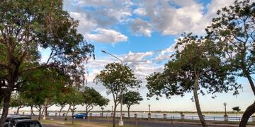 Lunes nublado en Corrientes\u002E