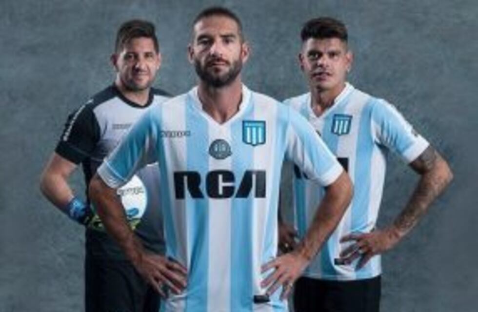 Racing presentó su nueva camiseta