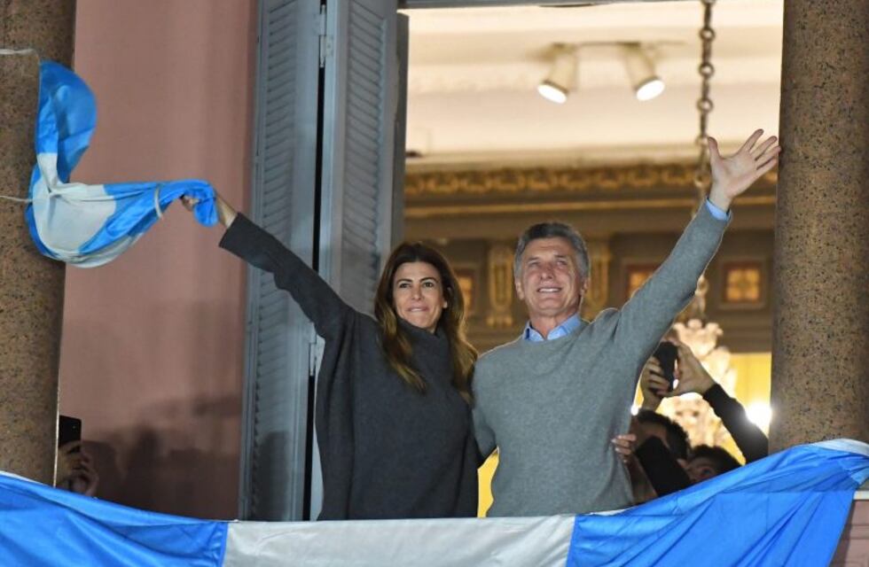 Mauricio Macri agradeció a los manifestantes desde el balcón de la Casa Rosada