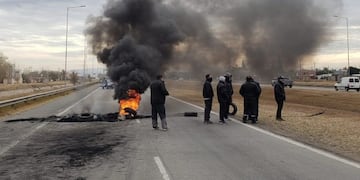 choferes cortan la circunvalación