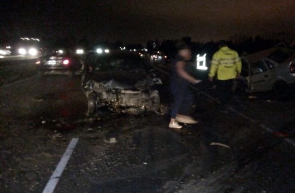 Seguidilla de accidentes en las autopistas cercanas a Rosario dejaron cinco fallecidos
