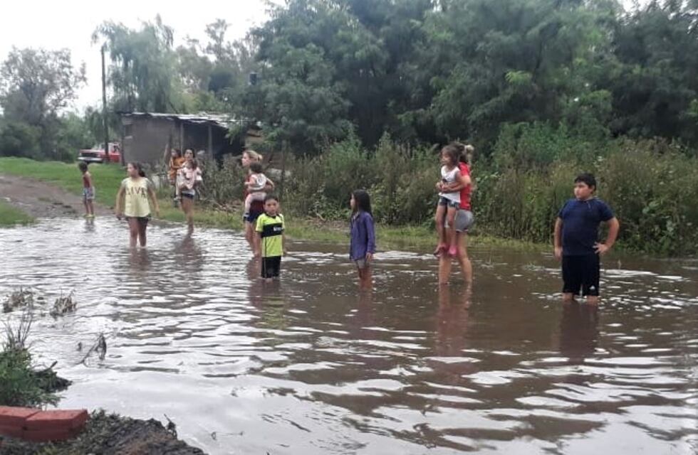Valle Alegre: desbordaron los arroyos y se inundaron viviendas