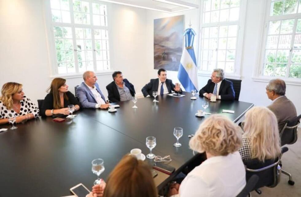 Alberto Fernández se reunió con intendentes cordobeses