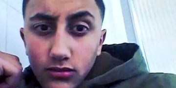 La policía española busca al conductor de la camioneta que perpetró el ataque en La Rambla de Barcelona\u002E