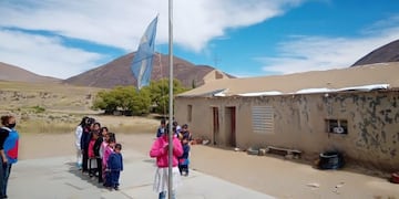 El reencuentro con los alumnos de la Escuela ARA General Belgrano estuvo repleto de alegría y emoción.