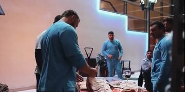 Por cantidad. El asado al estilo de Los Pumas.