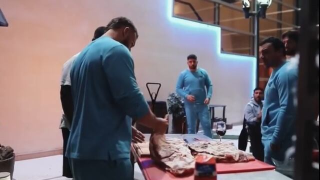 Por cantidad. El asado al estilo de Los Pumas.
