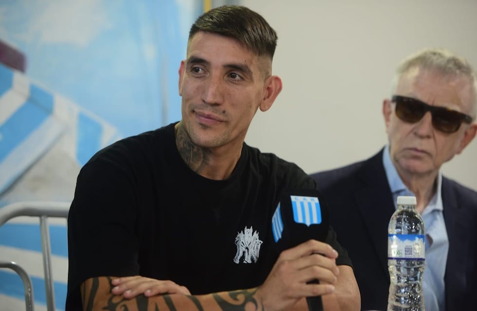 Racing de Córdoba presentó a Ricardo Centurión: “Tenemos el objetivo de ascender”
