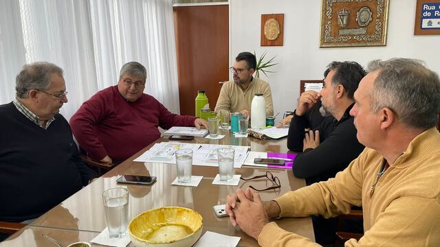 Reunión entre los concejales y el Jefe de Gabinete Marcelo Lombardo y el secretario de Desarrollo Urbano y Metropolitano, Diego Martino
