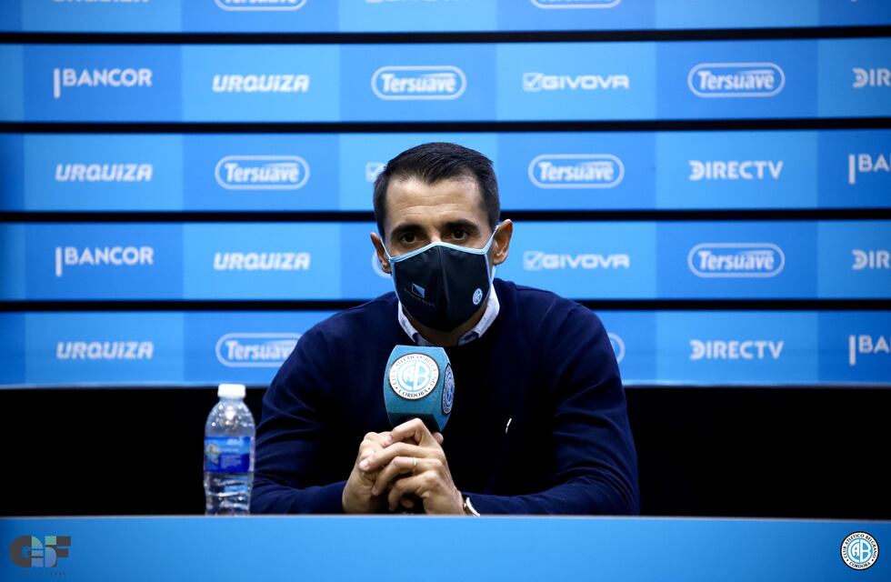 Guillermo Farré inició su ciclo en Belgrano, en forma virtual