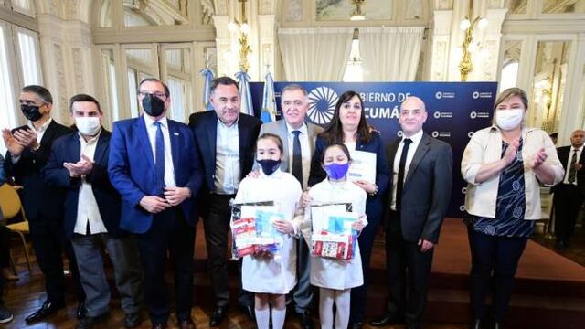 Se realizó la entrega de 6.500 kits escolares a establecimientos educativos, gremios y organizaciones sociales