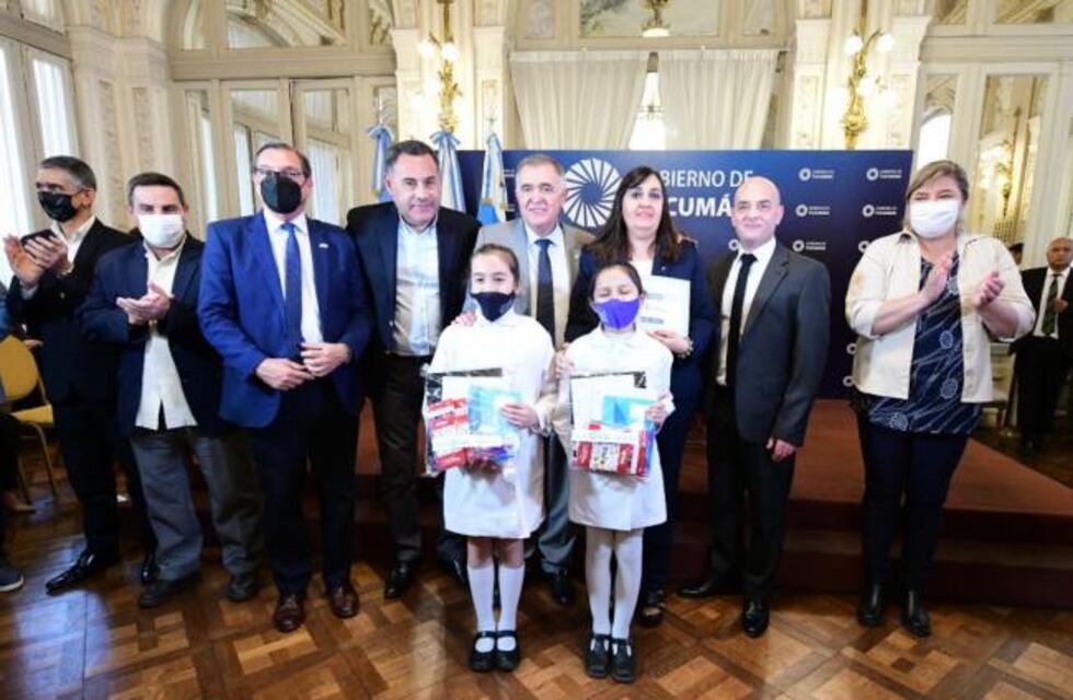 Se realizó la entrega de 6.500 kits escolares a establecimientos educativos, gremios y organizaciones sociales