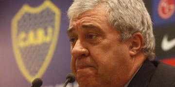 La esposa de Esteban Andrada apuntó contra el presidente de Boca, Jorge Ameal.