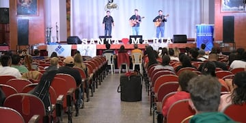 El Salón Cultural San Agustín fue sede de una fecha destacada del Pre Yokavil 2026.