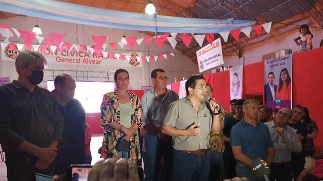 En el comité radical. El intendente Walther Marcolini aseguró que el resultado es un respaldo a la gestion.