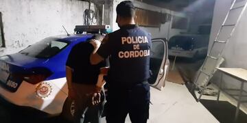 Villa María. La mujer qiedó detenida. Su pareja, también. (Gentileza Policia Departamental)