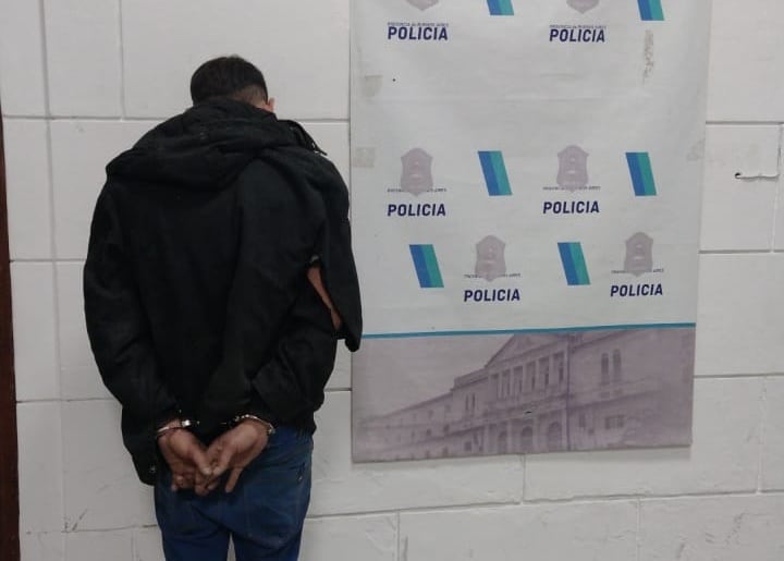 una pelea de vecinos culminó con dos detenidos por Resistencia a la Autoridad