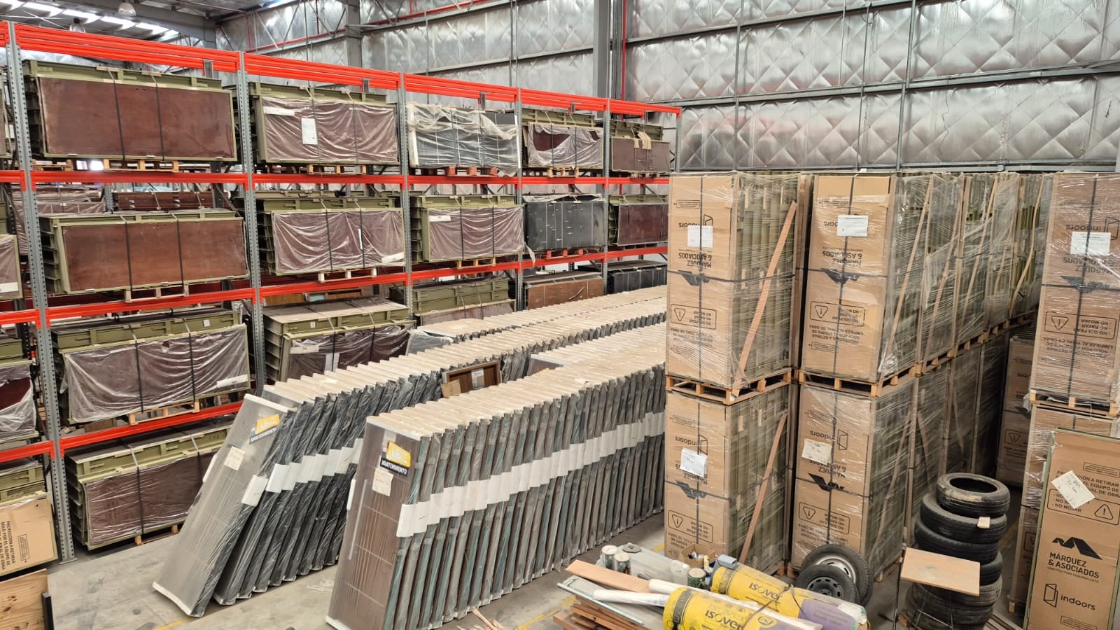 Quiebra de Márquez y Asociados, salen a subasta 21 lotes de materiales de construcción.