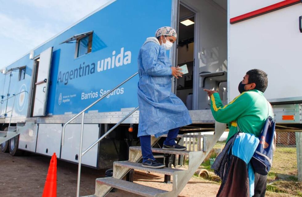 Llegan a San Rafael el móvil de Salud y el aula taller de la Nación