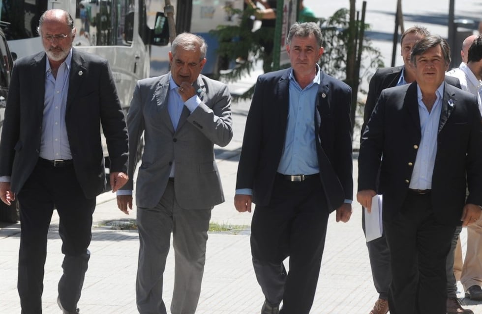 El campo anunció un paro de nueve días por el cierre de las exportaciones de carne