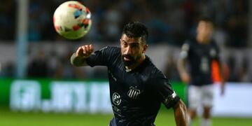Michael Santos busca su mejor versión. Lindo desafío en la visita de Talleres a Independiente (Federico López Claro / Archivo)