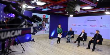 Voces que suman: panel de Salud. (José Gabriel Hernández / La Voz)