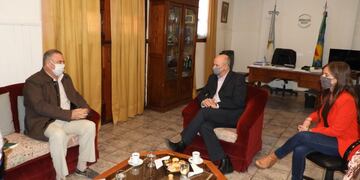 Firmaron acta acuerdo para integrarse a los Municipios Cooperativos.