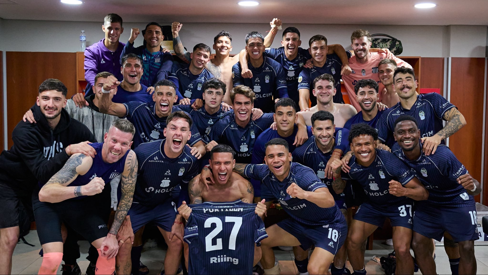 El festejo de Talleres tras ganarle a Platense. (Prensa Talleres).