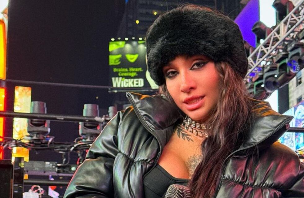 María Becerra celebró Año Nuevo en Times Square: “Representando Argentina”