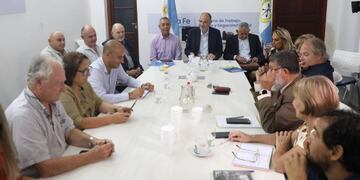 La última reunión concluyó sin cambios en cuanto a la recomposición de haberes.