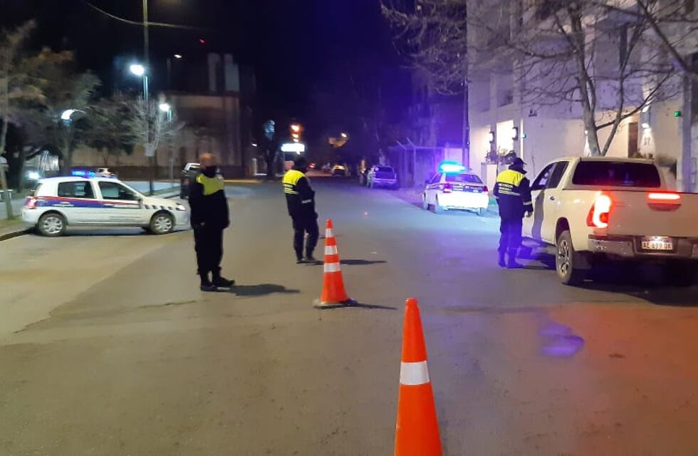 Controles: Desbaratan tres fiestas clandestinas y seis retiros de licencia por alcoholemia  positiva.