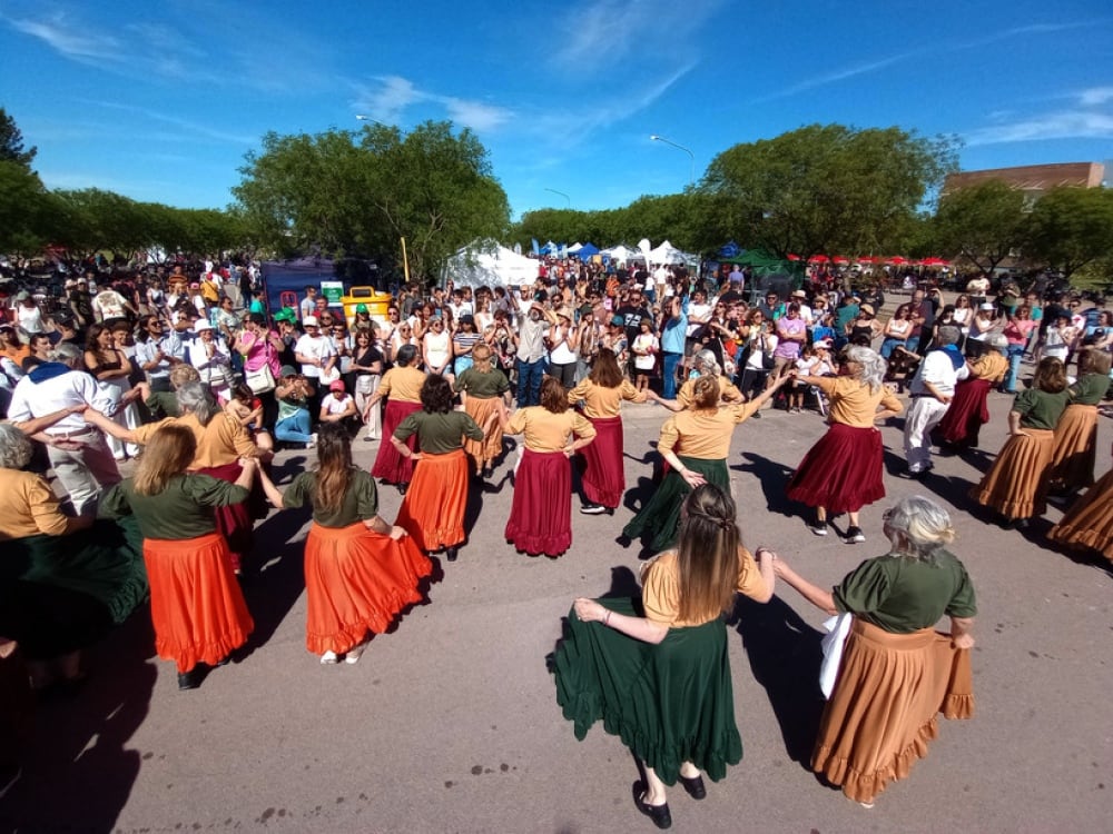 Tres Arroyos presente en del 1° Encuentro de Fiestas Gastronómicas del Sudoeste