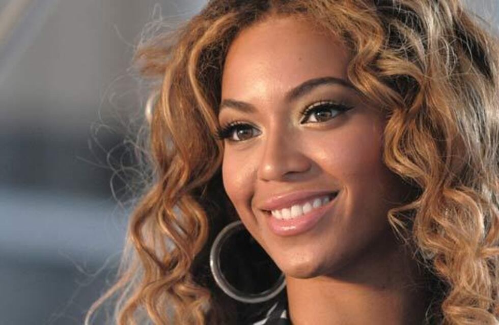 Con fotos al borde de la censura Beyoncé promocionó su nuevo disco “Renaissance”