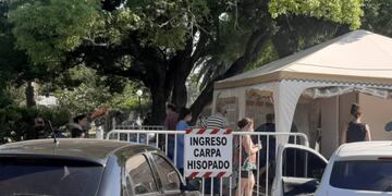 Largas colas para hisoparse en Rafaela