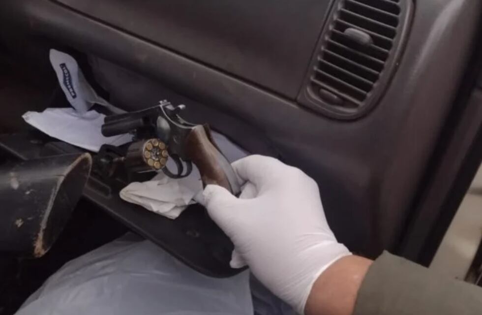 Detienen a un ciudadano extranjero por transporte de armas en Leandro N. Alem
