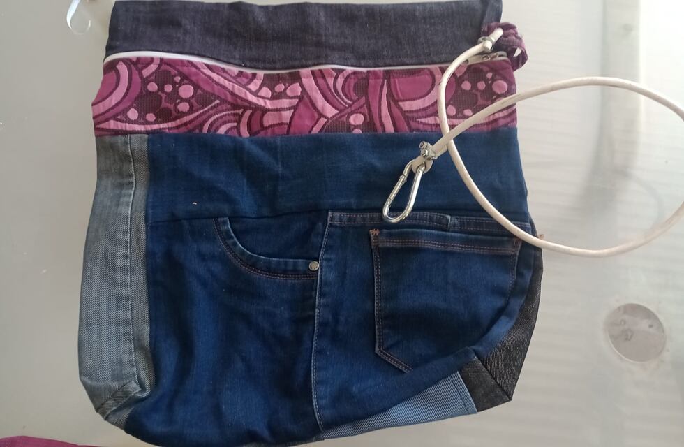 En qué consiste el bolso “antirrobo” que diseñó una fundación cordobesa y tiene un trasfondo solidario