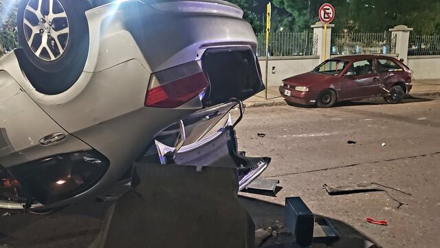 El Honda City impactó contra el Volskwagen Gol.