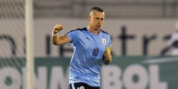 El uruguayo tenía todo acordado para regresar a la Argentina tras su primera experiencia en Racing Club. (TyC Sports)