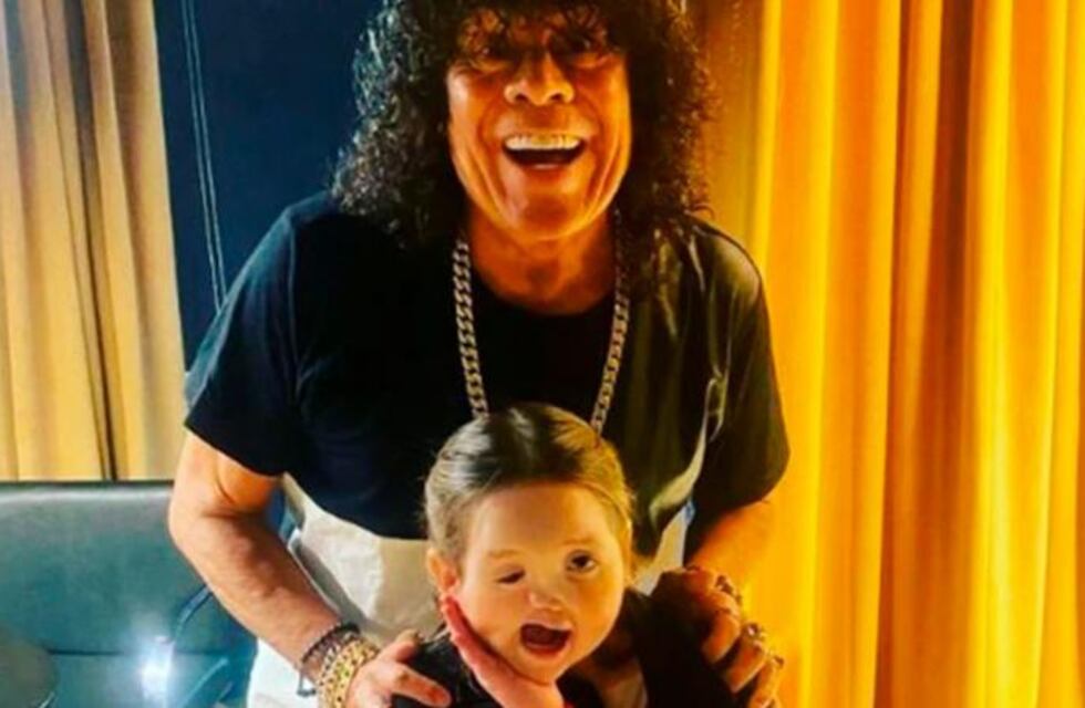 La Mona Jiménez cumplió el sueño de una pequeña fan: la invitó a bailar un cuartetazo y emocionó a todos